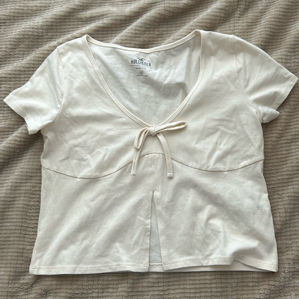 Hollister baby tee